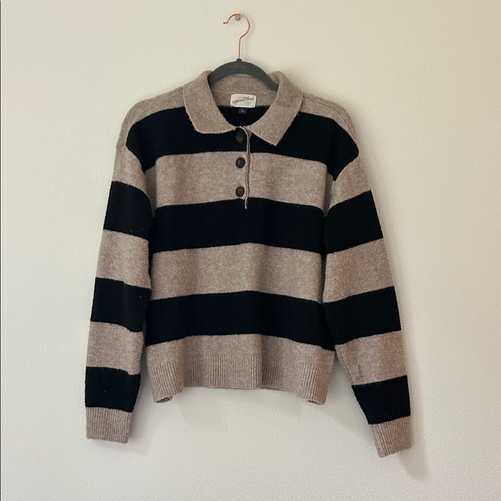 Universal Thread Black and Beige Striped Polo Sweater